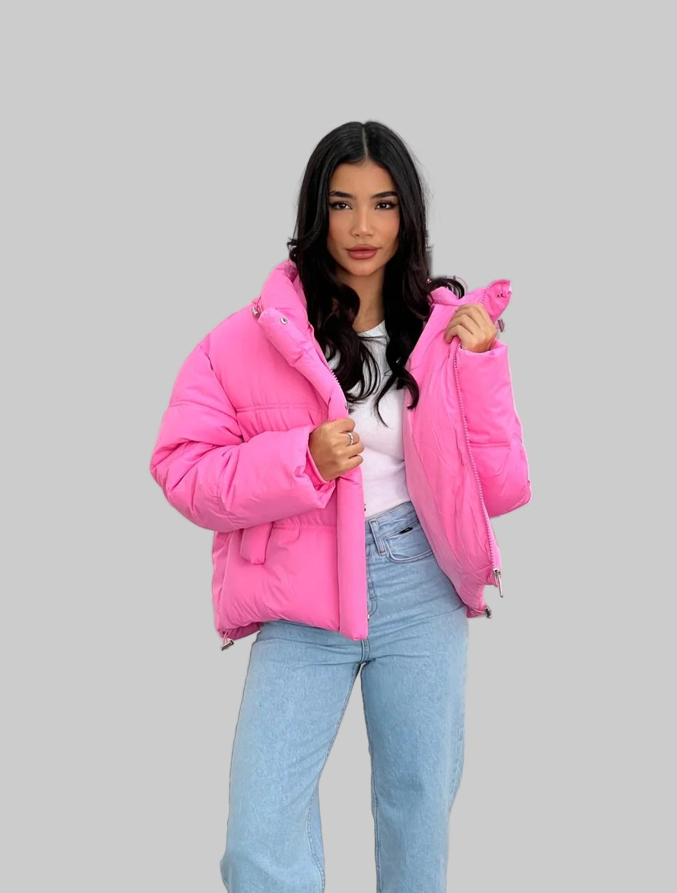 Kort pufferjacka för kvinnor