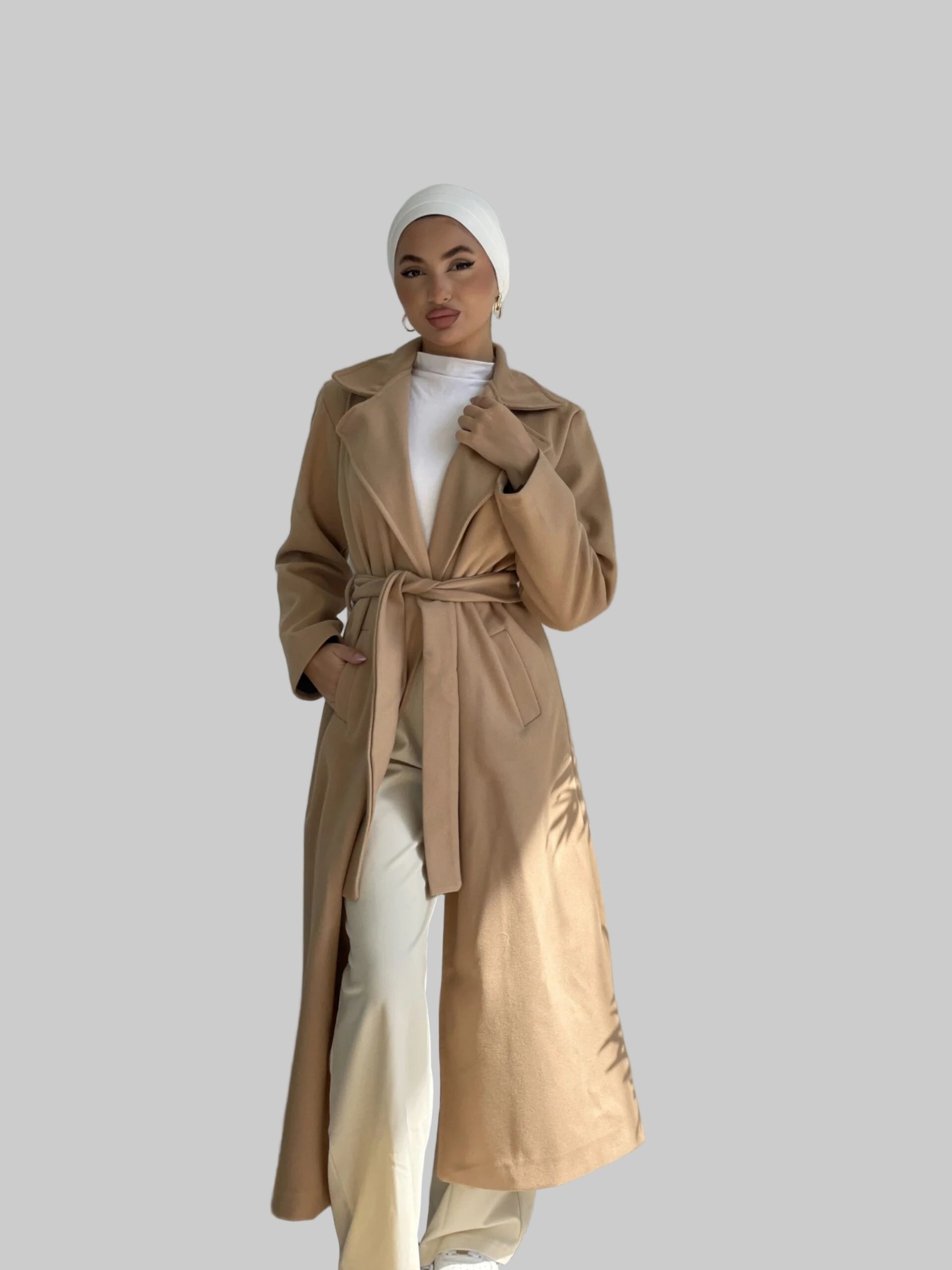 Lång kappa med skärp för kvinnor